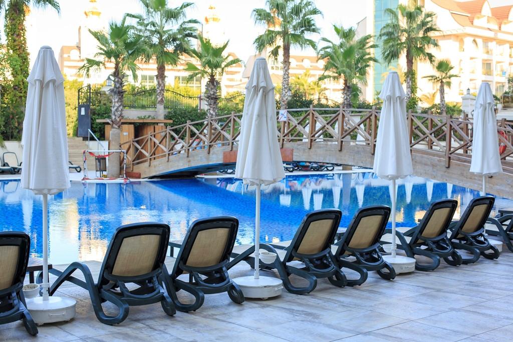 Side Crown Palace Ultra All Inclusive Exterior foto
